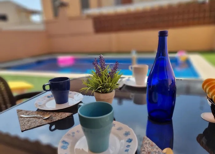 Casa En El Corazon De L'escala Con Terraza - Hisp-236-11 Дом отдыха *