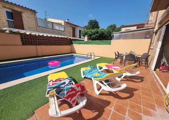 Casa En El Corazon De L'escala Con Terraza - Hisp-236-11 *