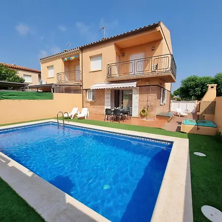 Casa En El Corazon De L'escala Con Terraza - Hisp-236-11