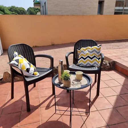 Casa En El Corazon De L'escala Con Terraza - Hisp-236-11 بيت للعطل *
