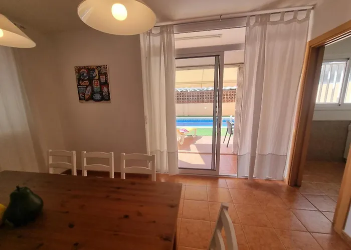 בית נופש Casa En El Corazon De L'escala Con Terraza - Hisp-236-11